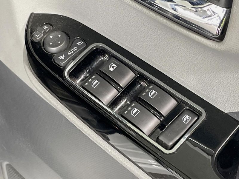2019 Daihatsu Tanto 5BA-LA650S (UW-6a5ee348595ed)[25]