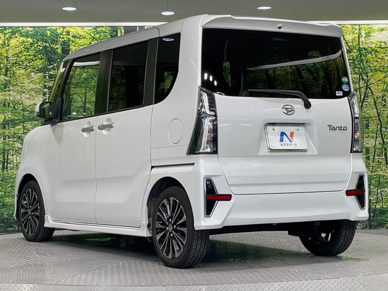 2019 Daihatsu Tanto 5BA-LA650S (UW-6a5ee348595ed)[17]