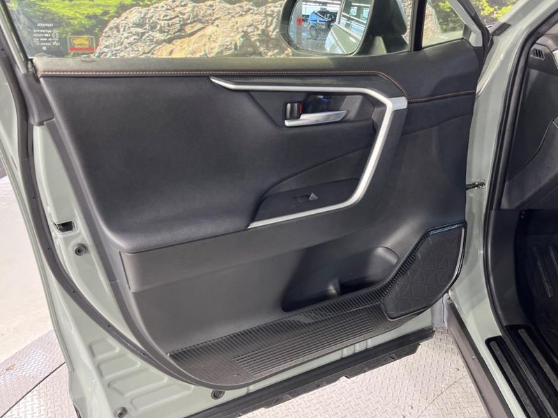 2020 Toyota RAV4 6BA-MXAA54 (UW-6a5ee3eb28d8b)[28]