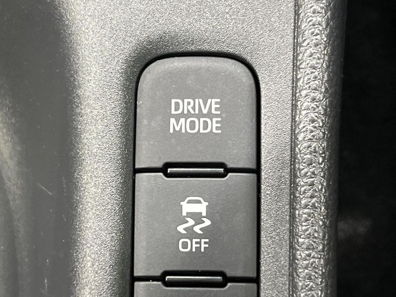 2020 Toyota Yaris 5BA-MXPA10 (UW-6a5ee3f7641ab)[11]