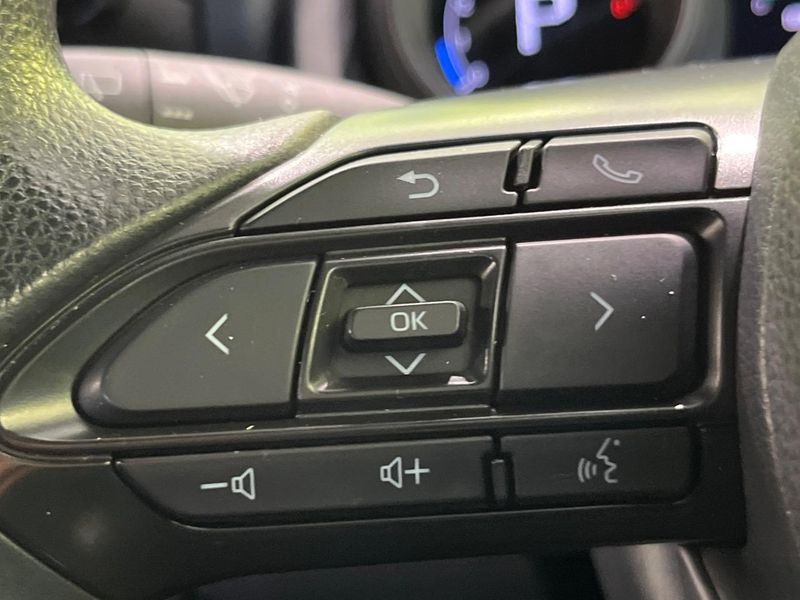 2020 Toyota Yaris 5BA-MXPA10 (UW-6a5ee3f7641ab)[16]