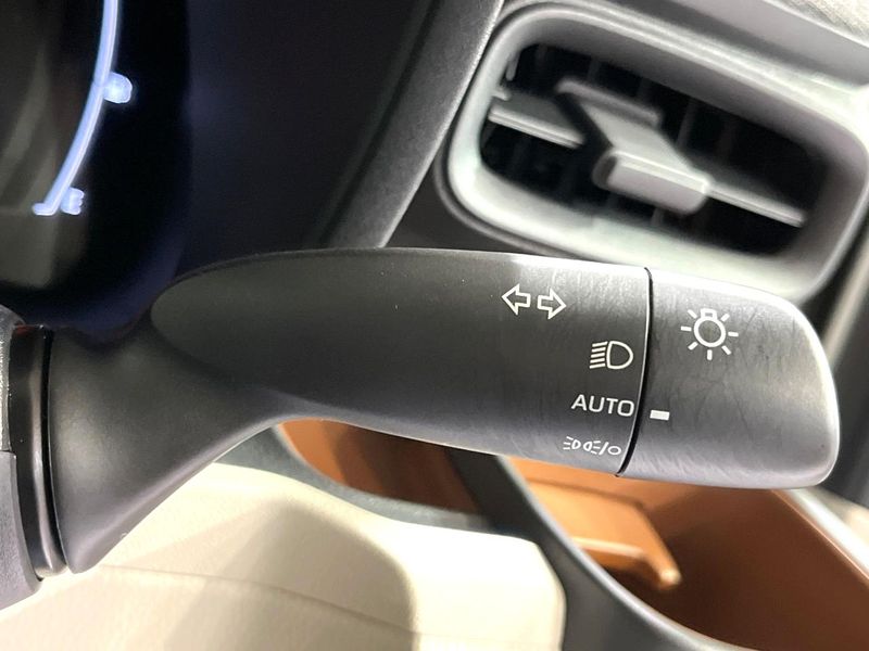 2023 Toyota Sienta 5BA-MXPC10G (UW-6a5ee3fb15da7)[12]