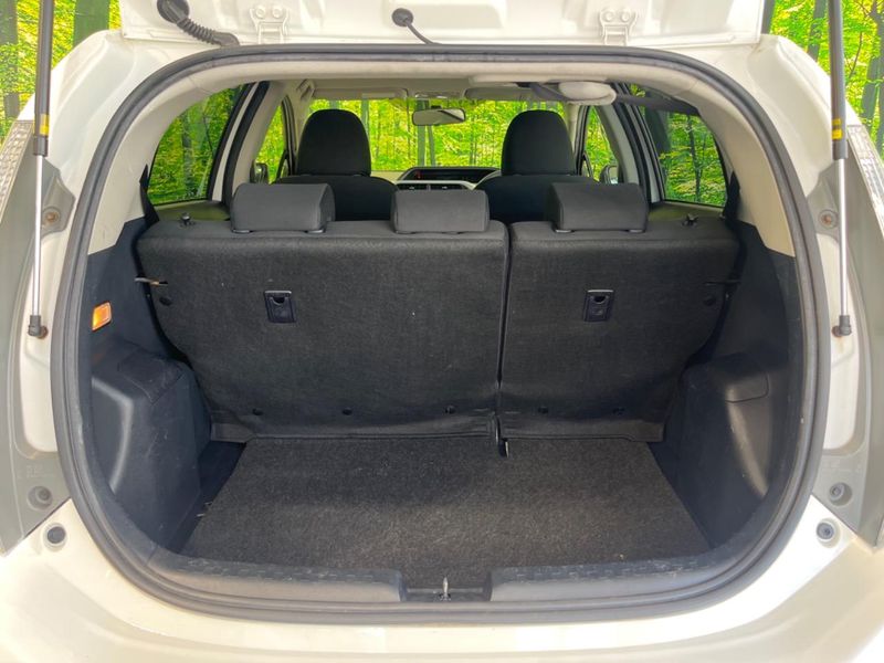 2013 Toyota Aqua DAA-NHP10 (UW-6a5ee43f08082)[17]