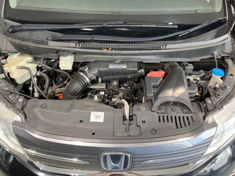 2015 Honda Step Wagon DBA-RP1 (UW-6a5ee461e8ad7)[10]