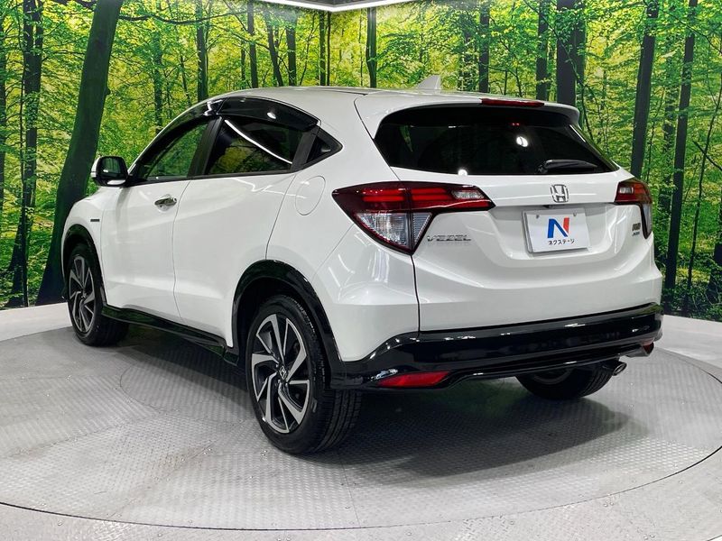 2016 Honda Vezel DAA-RU3 (UW-6a5ee46929014)[19]