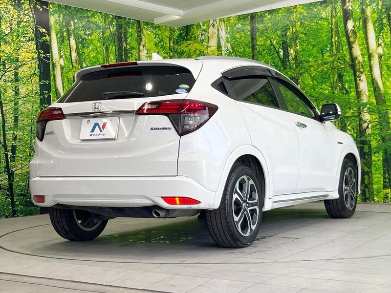 2018 Honda Vezel DAA-RU3 (UW-6a5ee46b4bbc7)[8]