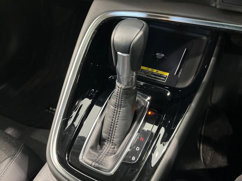 2021 Honda Vezel 6AA-RV5 (UW-6a5ee47151fda)[14]