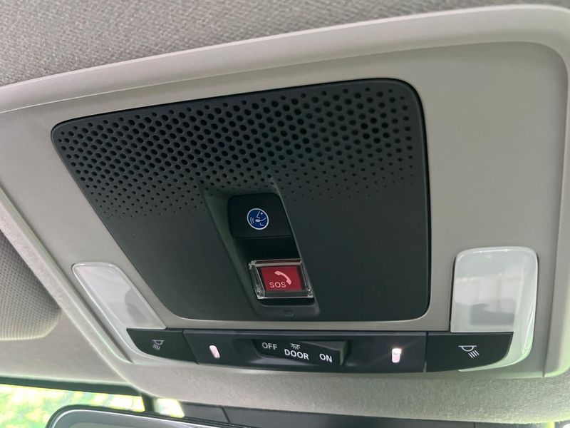 2021 Honda Vezel 6AA-RV5 (UW-6a5ee47151fda)[18]