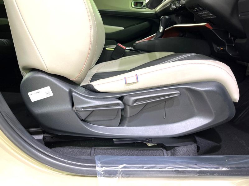 2021 Honda Vezel 6AA-RV5 (UW-6a5ee47499618)[15]