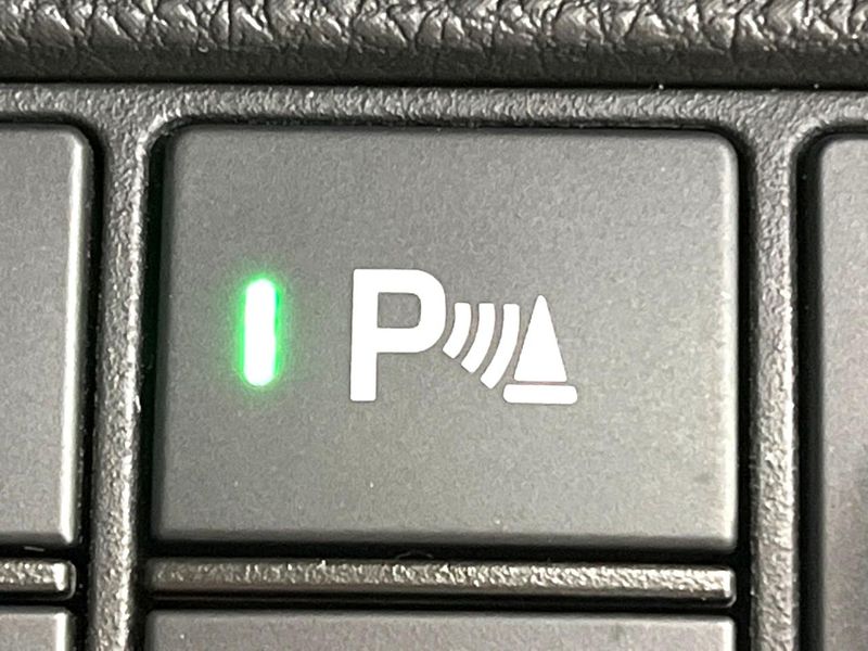 2021 Honda Vezel 6AA-RV5 (UW-6a5ee47499618)[10]