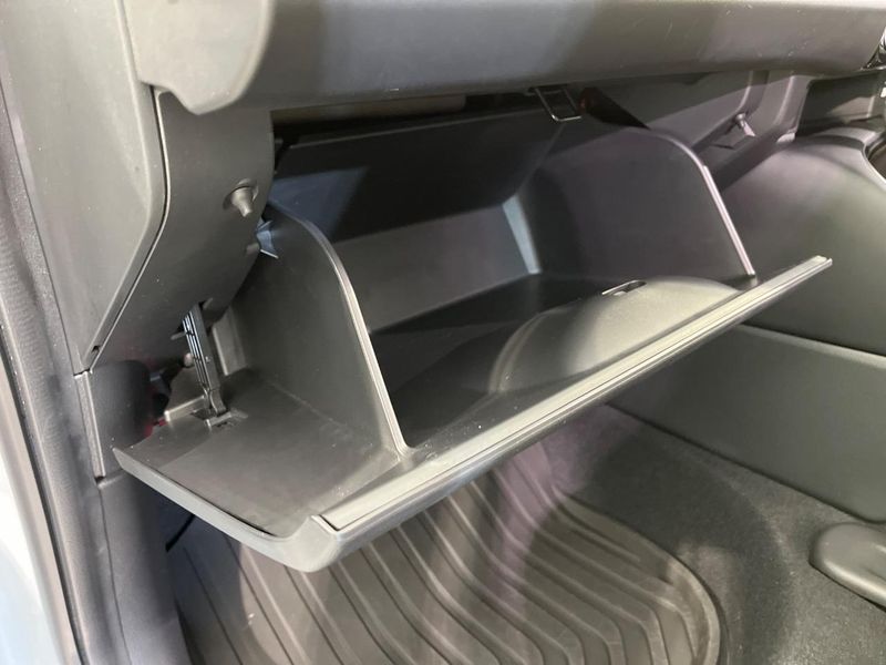 2024 Honda Vezel 6AA-RV5 (UW-6a5ee479a2682)[16]