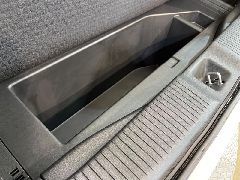 2024 Honda Vezel 6AA-RV5 (UW-6a5ee479a2682)[10]