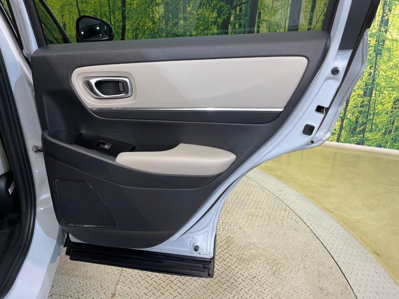 2024 Honda Vezel 6AA-RV5 (UW-6a5ee479a2682)[19]