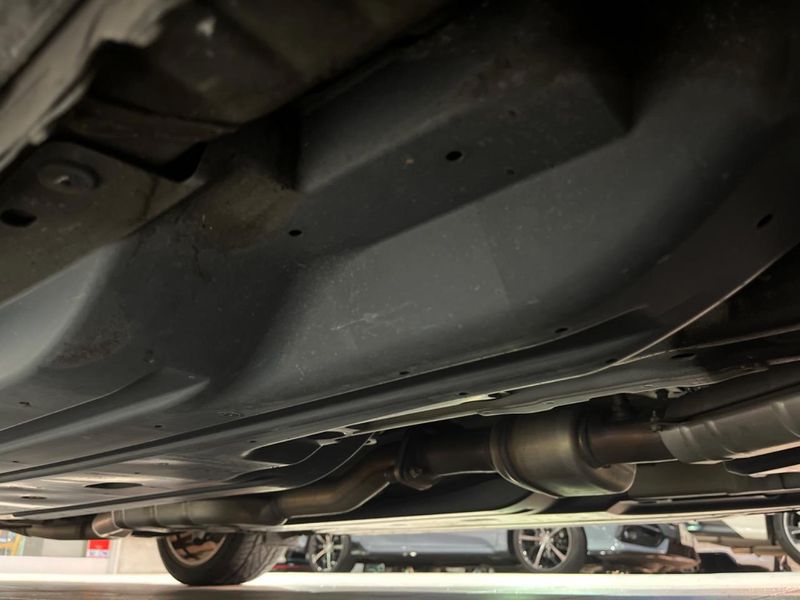 2016 Subaru WRX STI CBA-VAB (UW-6a5ee4b341037)[18]