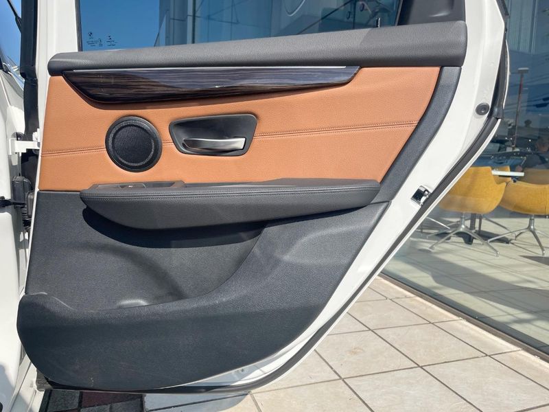 2017 BMW 2 Series LDA-2C20 (UW-6a5ee4ca79ced)[29]