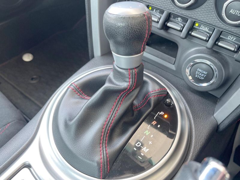 2012 Toyota 86 DBA-ZN6 (UW-6a5ee4f0d84a6)[14]