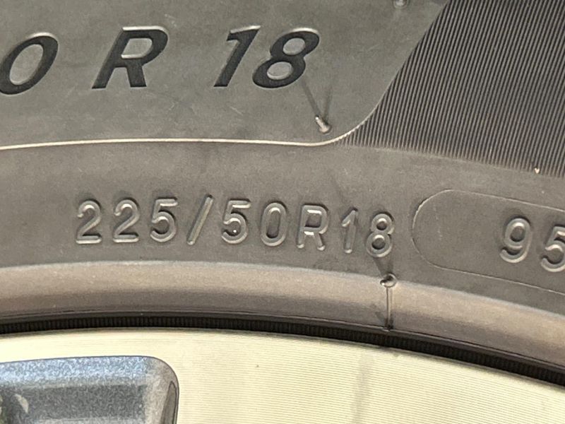 2024 Toyota Corolla Cross 6AA-ZVG13 (UW-6a5ee50dc0c80)[12]
