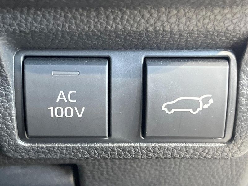 2024 Toyota Corolla Cross 6AA-ZVG13 (UW-6a5ee50e69e20)[25]