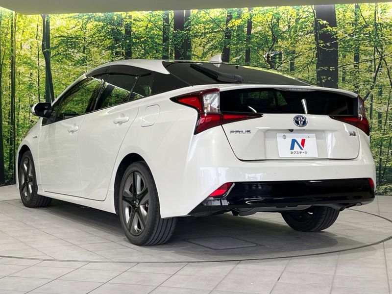 2019 Toyota Prius DAA-ZVW51 (UW-6a5ee52163f2e)[14]