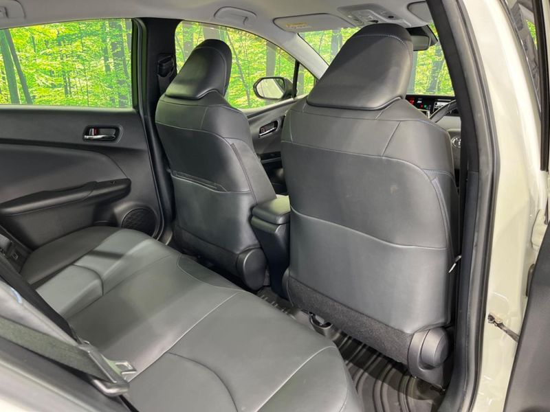 2019 Toyota Prius DAA-ZVW51 (UW-6a5ee52163f2e)[11]