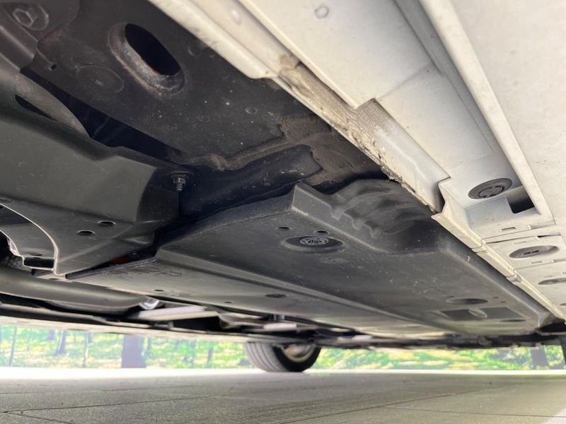 2019 Toyota Prius DAA-ZVW51 (UW-6a5ee52163f2e)[16]