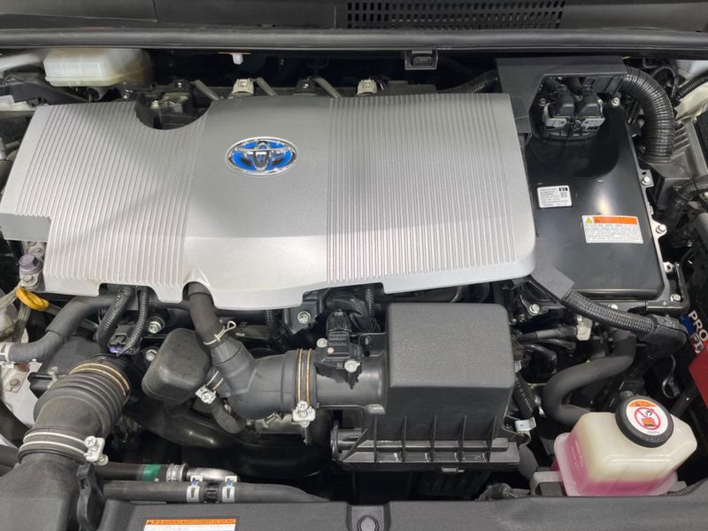 2019 Toyota Prius DAA-ZVW51 (UW-6a5ee52163f2e)[4]