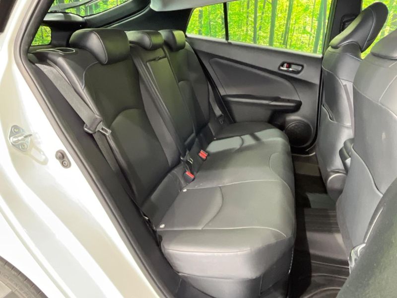2019 Toyota Prius DAA-ZVW51 (UW-6a5ee52163f2e)[10]