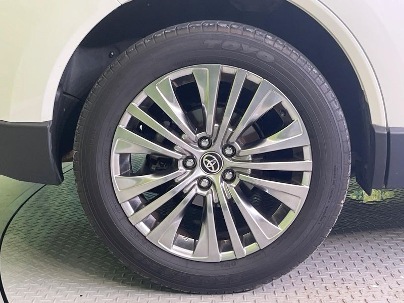 2020 Toyota Harrier Hybrid 6AA-AXUH80 (UW-6a60334b625e6)[26]
