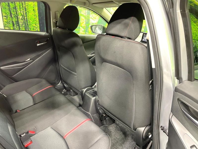 2015 Mazda Demio LDA-DJ5FS (UW-6a6033b2ddeb2)[17]