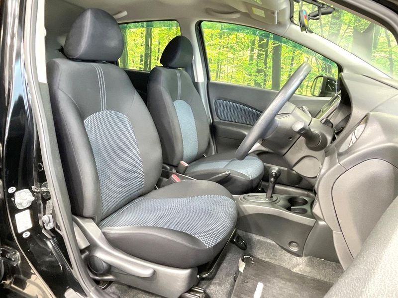 2013 Nissan Note DBA-E12 (UW-6a6033bfec2fa)[29]
