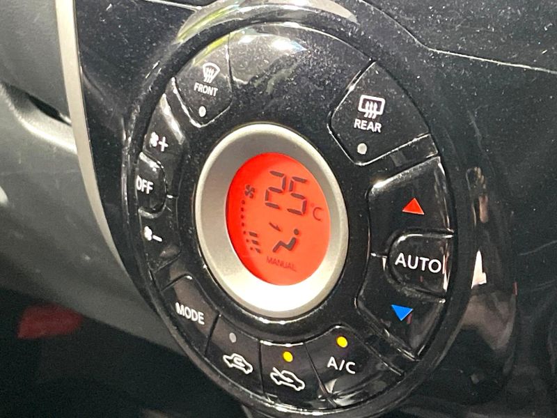 2015 Nissan Note DBA-E12 (UW-6a6033c225995)[25]
