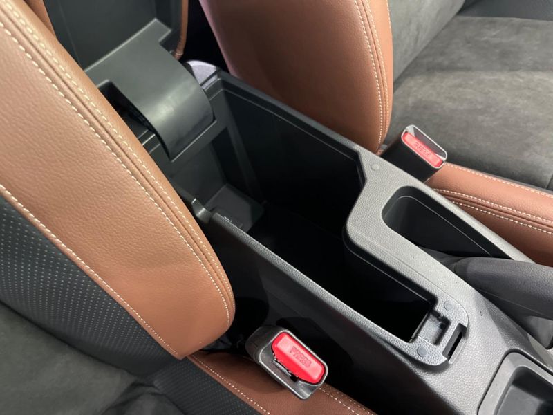2017 Honda Fit Hybrid DAA-GP5 (UW-6a6034003a8e6)[26]