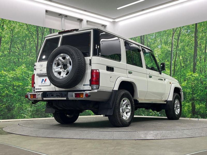 2015 Toyota Land Cruiser 70 CBF-GRJ76K (UW-6a60340826e86)[25]