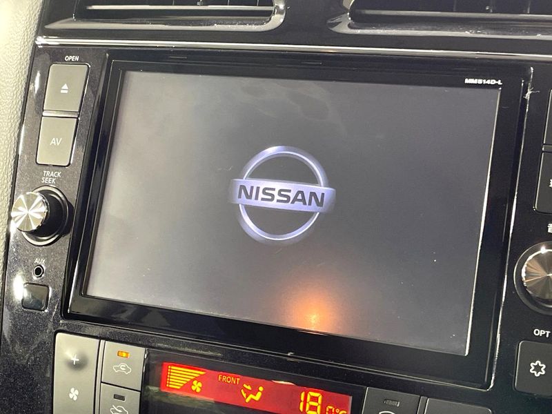 2014 Nissan Serena DAA-HFC26 (UW-6a60343706ddd)[22]
