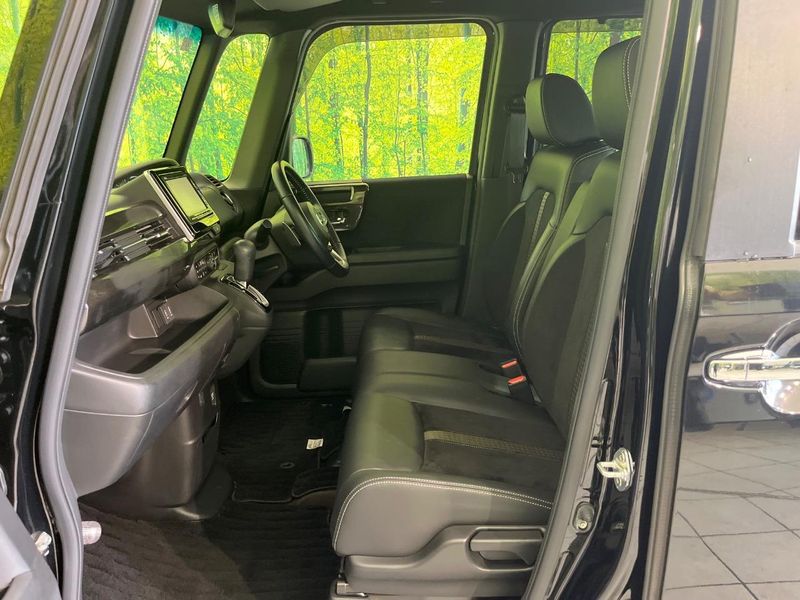2019 Honda N-BOX CUSTOM DBA-JF3 (UW-6a60347401d68)[11]
