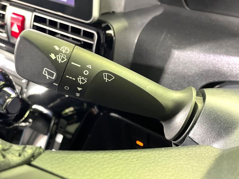 2021 Daihatsu Tanto 5BA-LA650S (UW-6a603507b2b7d)[27]