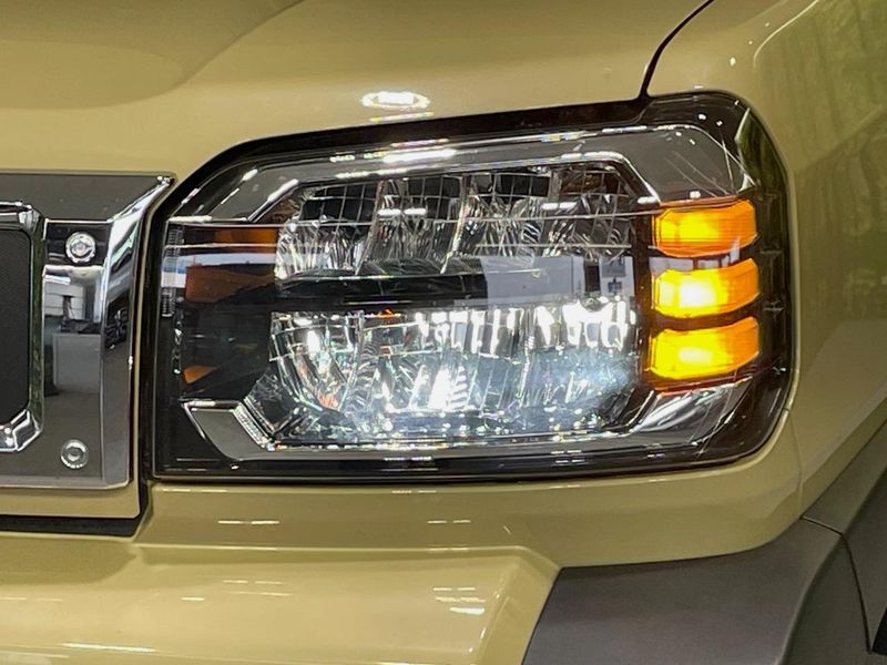 2021 Daihatsu Taft 5BA-LA900S (UW-6a60351b45293)[10]