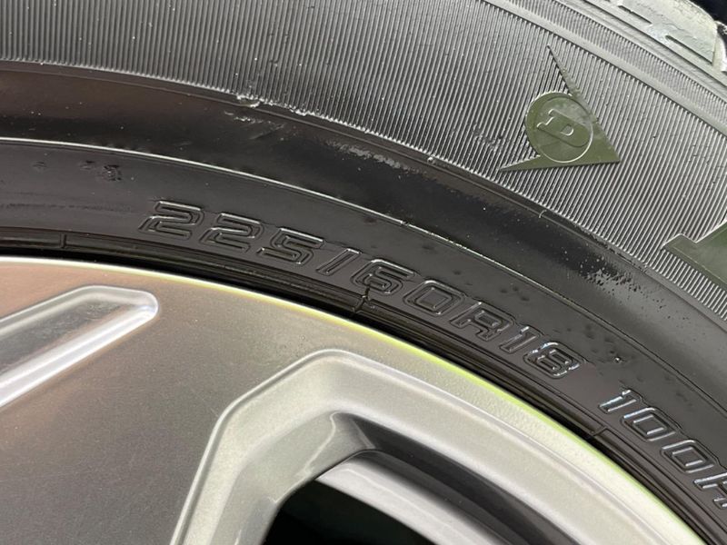 2020 Toyota RAV4 6BA-MXAA54 (UW-6a6035a941969)[28]