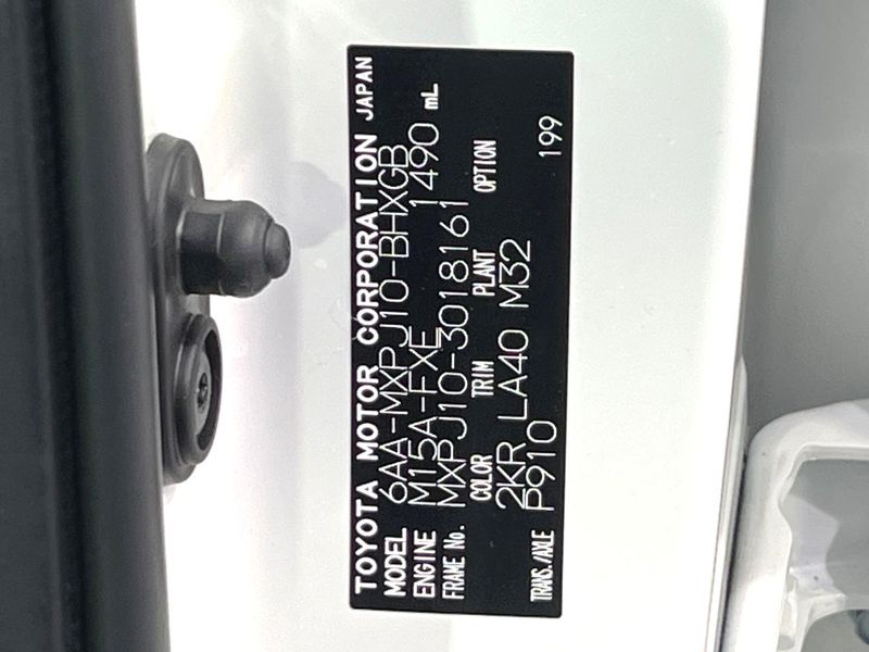 2021 Toyota Yaris Cross 6AA-MXPJ10 (UW-6a6035c0d67b9)[1]