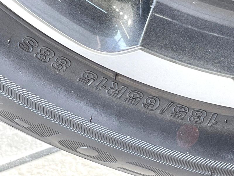 2024 Toyota Sienta 6AA-MXPL10G (UW-6a6035d6a9845)[8]