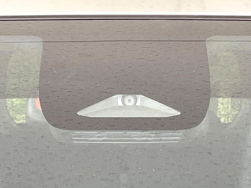 2024 Toyota Sienta 6AA-MXPL10G (UW-6a6035d6a9845)[4]