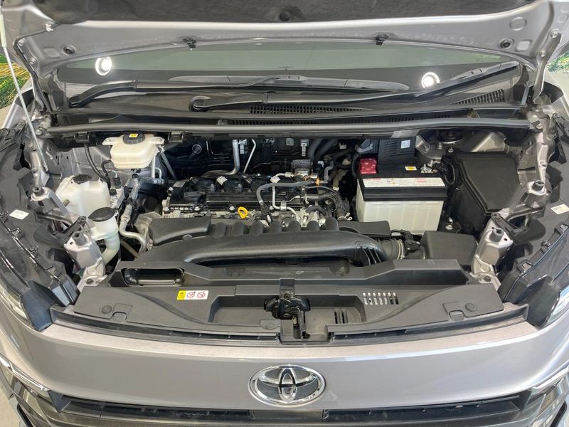 2023 Toyota Voxy 6BA-MZRA90W (UW-6a6035f46c9fc)[4]