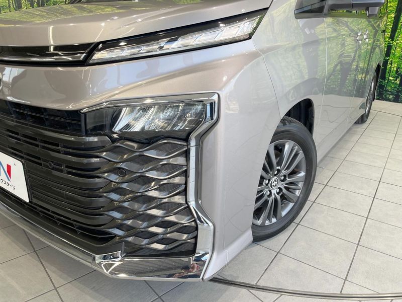 2023 Toyota Voxy 6BA-MZRA90W (UW-6a6035f46c9fc)[8]