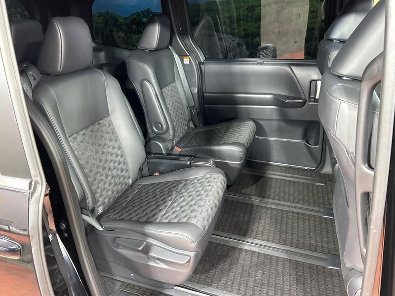 2024 Toyota Voxy 6BA-MZRA90W (UW-6a6035f803621)[23]