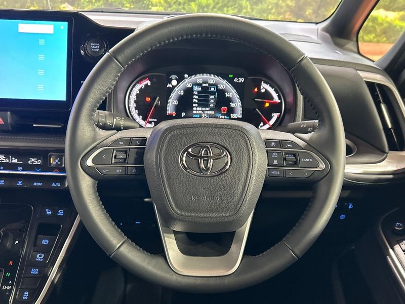 2024 Toyota Voxy 6BA-MZRA90W (UW-6a6035f803621)[29]