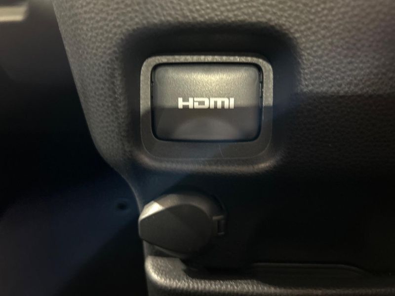 2025 Toyota Noah 6BA-MZRA90W (UW-6a6035f8df313)[28]