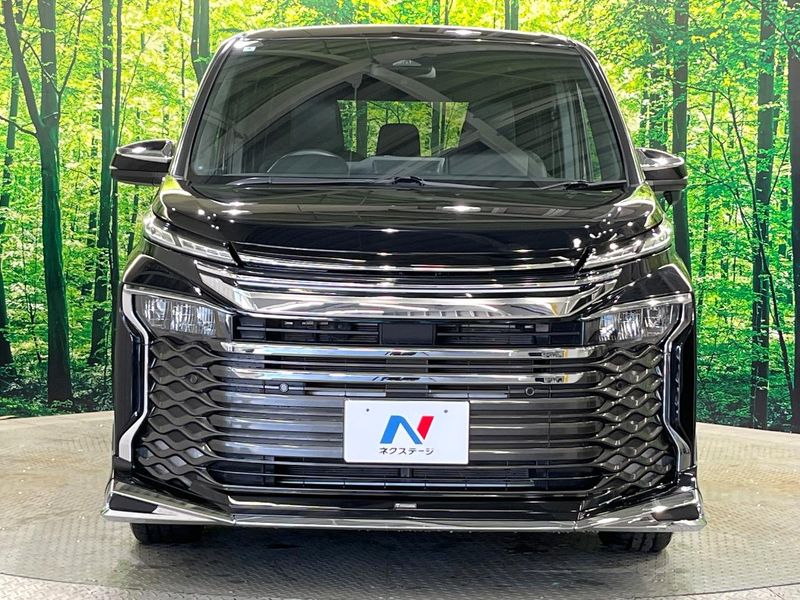 2022 Toyota Voxy 6BA-MZRA95W (UW-6a6035f9a142b)[4]