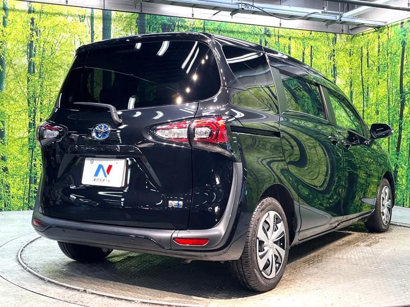 2022 Toyota Sienta 6AA-NHP170G (UW-6a60360e8826c)[21]