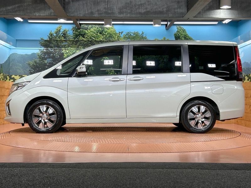 2015 Honda Step Wagon DBA-RP1 (UW-6a6036286cc49)[13]