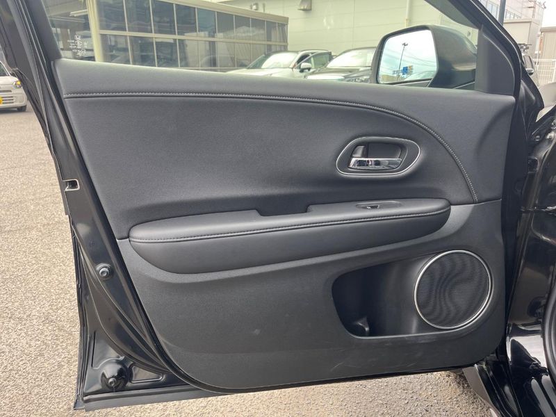 2016 Honda Vezel DAA-RU3 (UW-6a603631d20cd)[29]
